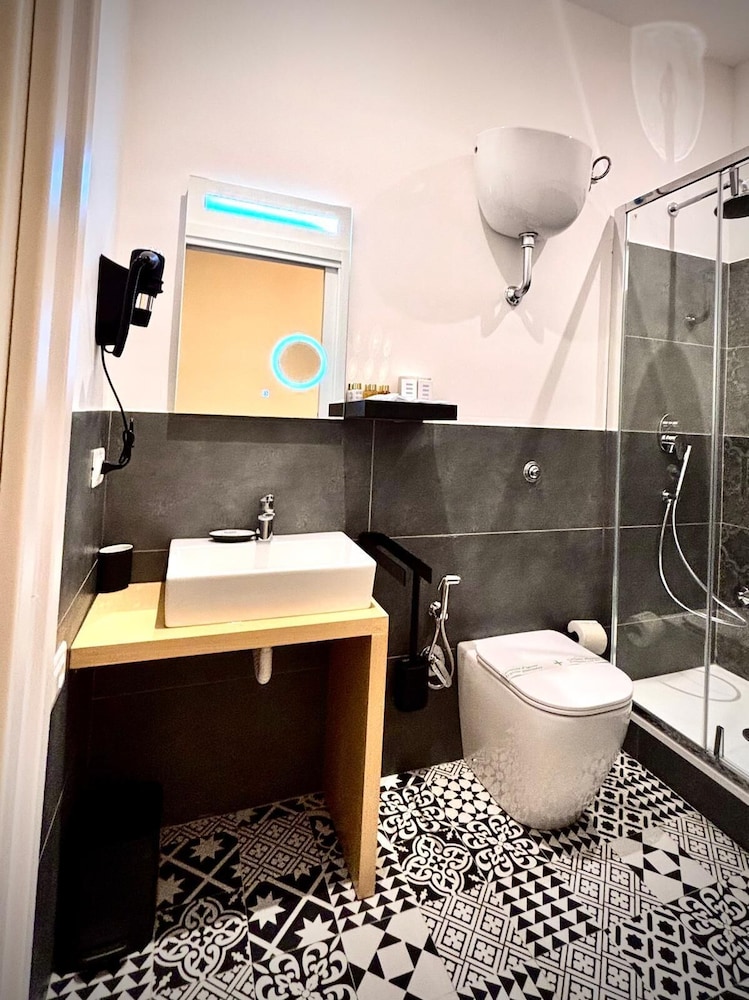 Le vie di San Pietro guest house