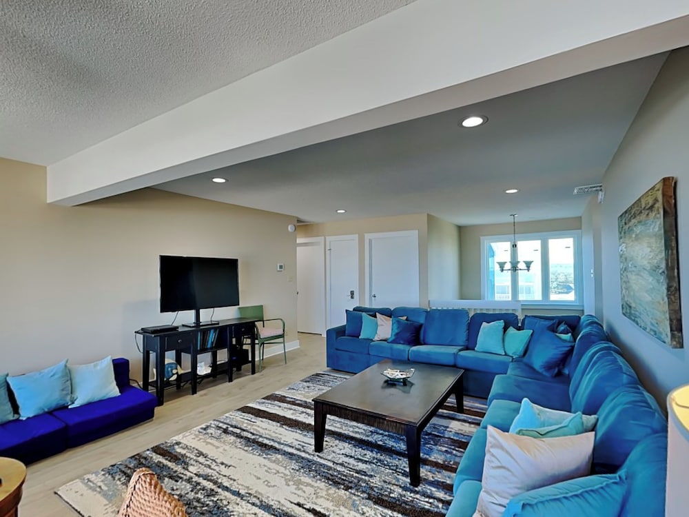 Beach Coma by Topsail Realty