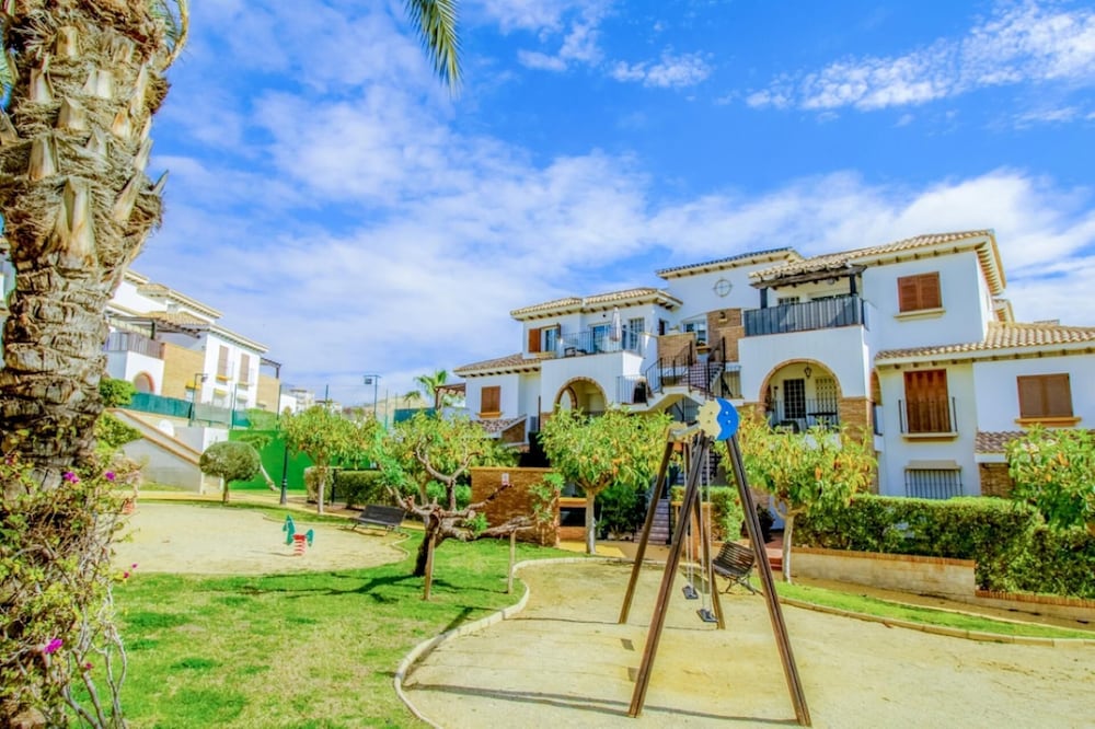 Serene 2 Bedroom Apartment in Vera view 4