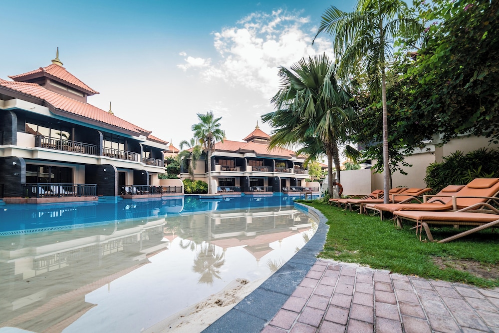 Lux BnB I Palm Jumeirah Resort I Palm Views