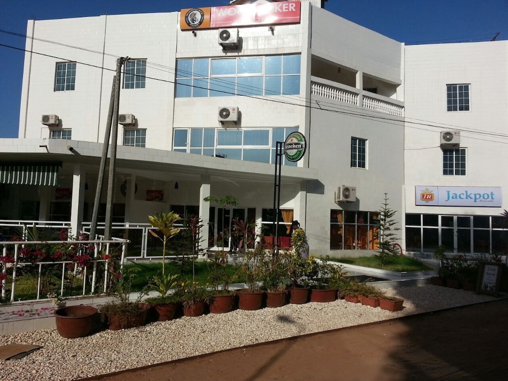 Woodpecker Resort