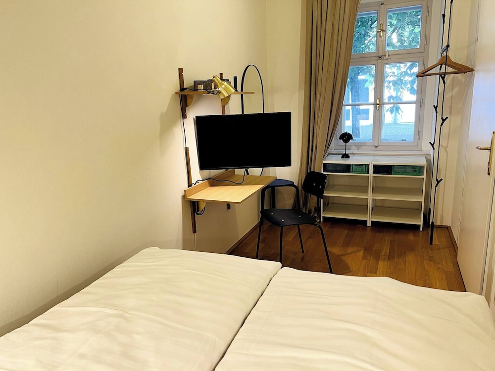 Chic Apartment Right by the Museum Quarter