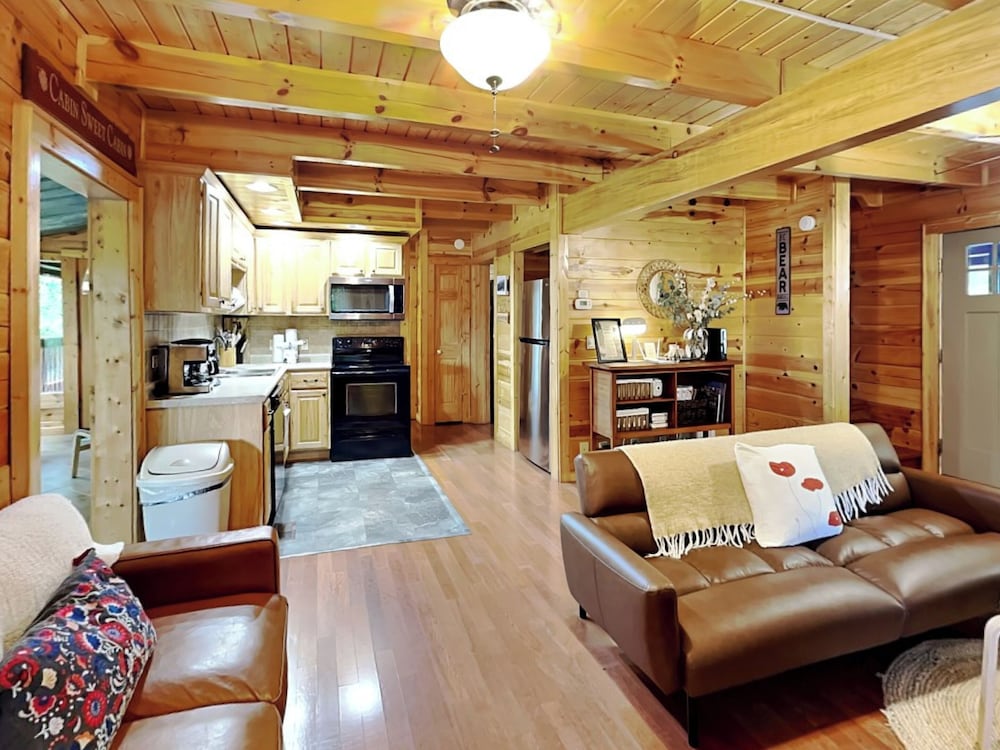 Charlottes Haus by Jackson Mountain Rentals