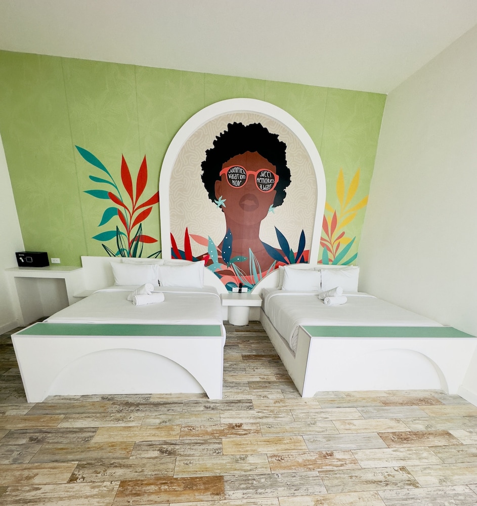 Hotel Nomadic Design view 2