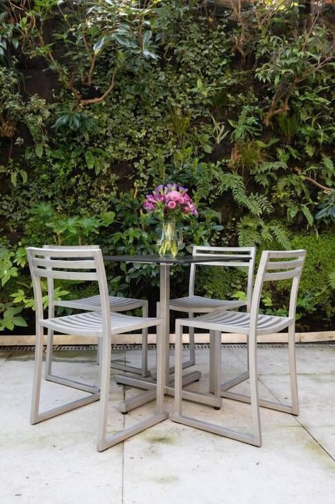 Albert Street V by Onefinestay