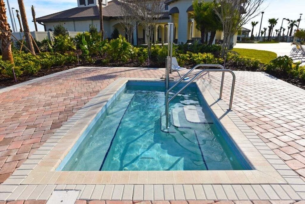 4 Bed Town Home With Pool Champions Gate 4 Bedroom Townhouse