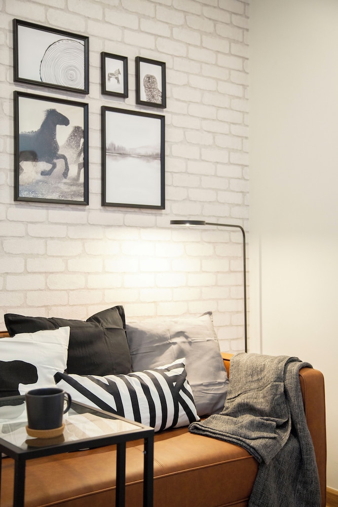 Parrish Serviced Apartment