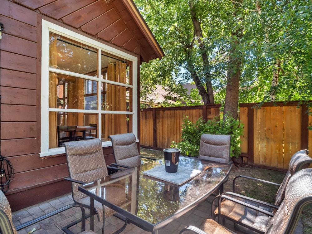 851h Tahoe Classic Cabin Near The Beach 2 Bedroom Cabin