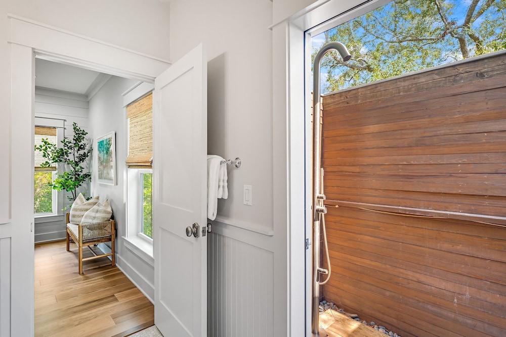 Magnolia Cottages by the Sea by Panhandle Getaways