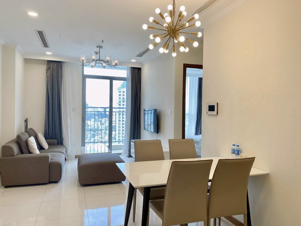 Somi Luxstay LP