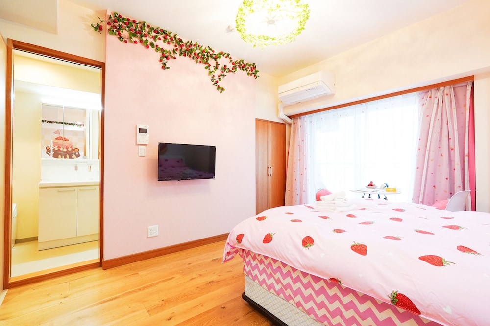 V Boutique House
