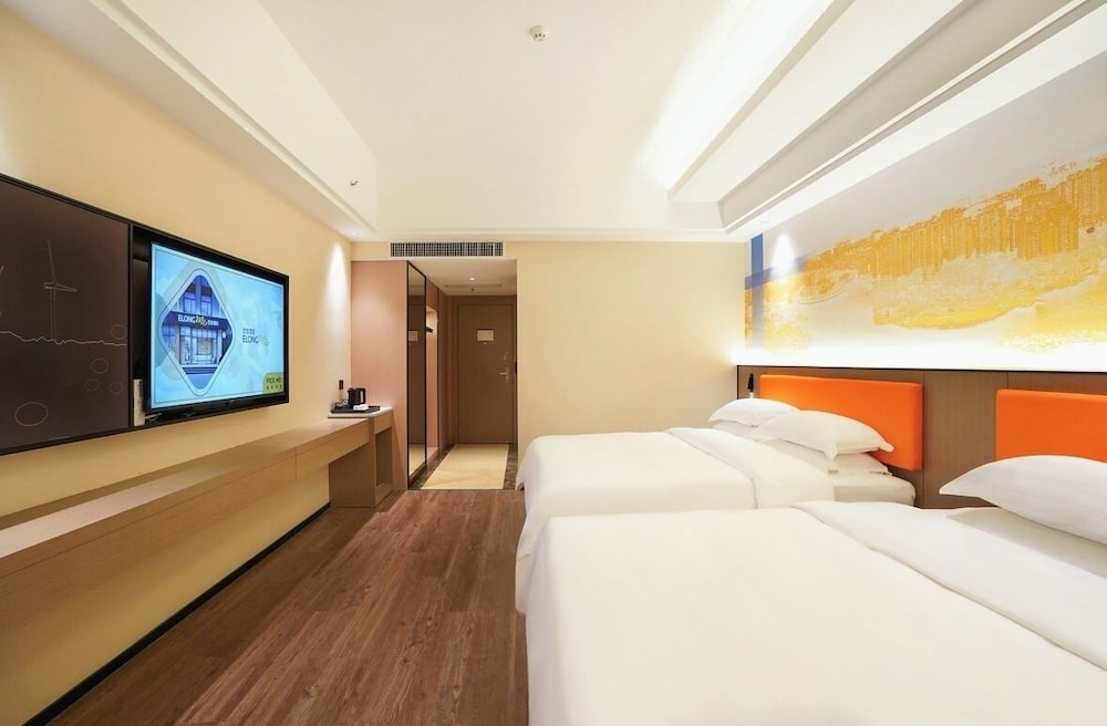 yi xuan hotel - bus station