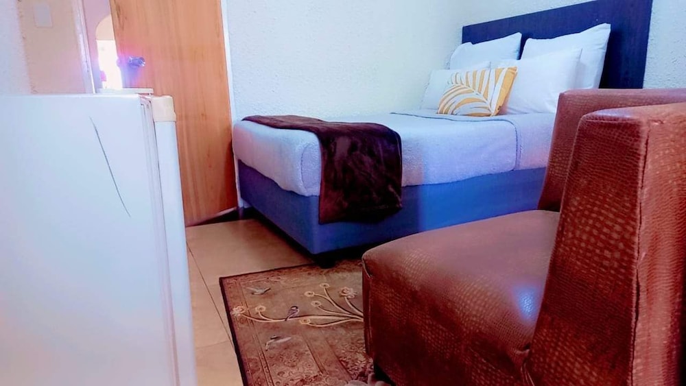 Johannesburg Vacations - MILLY GUEST HOUSE JHB - Property Image 6