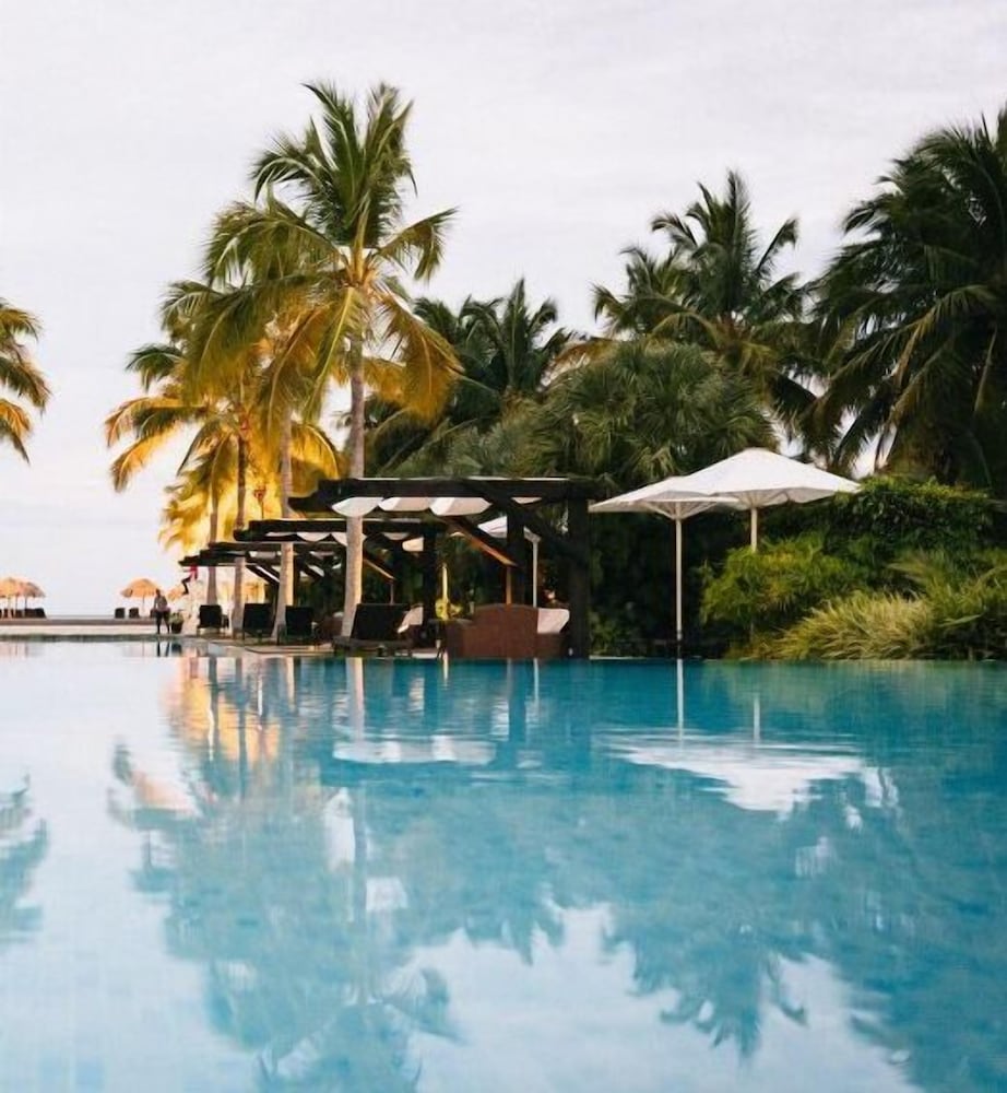 Seaside Splendor: Ocean & City Views - Image 3