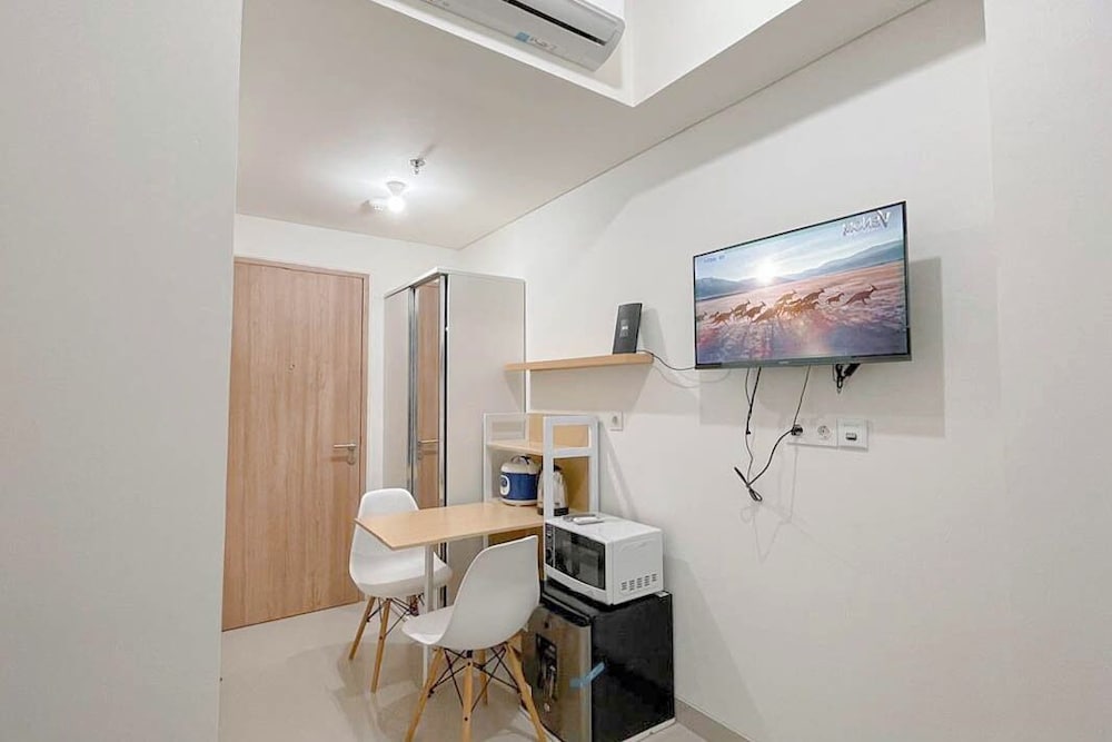 Good Deal Studio Room (No Kitchen) Apartment Bandaraya - Tallasa City Makassar