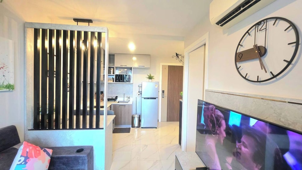 A303 - 1 Bdr Condo Partial Sea View, Ao Nang Beach