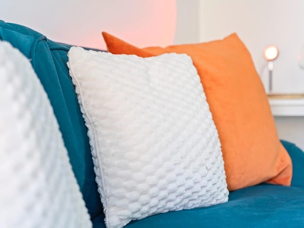 1 Bedroom Apartment Sleeps 4, Free Parking, Tv