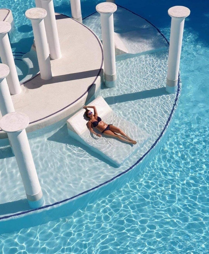 Grand Palladium Lady Hamilton Resort  Spa All Inclusive - Property Image 48