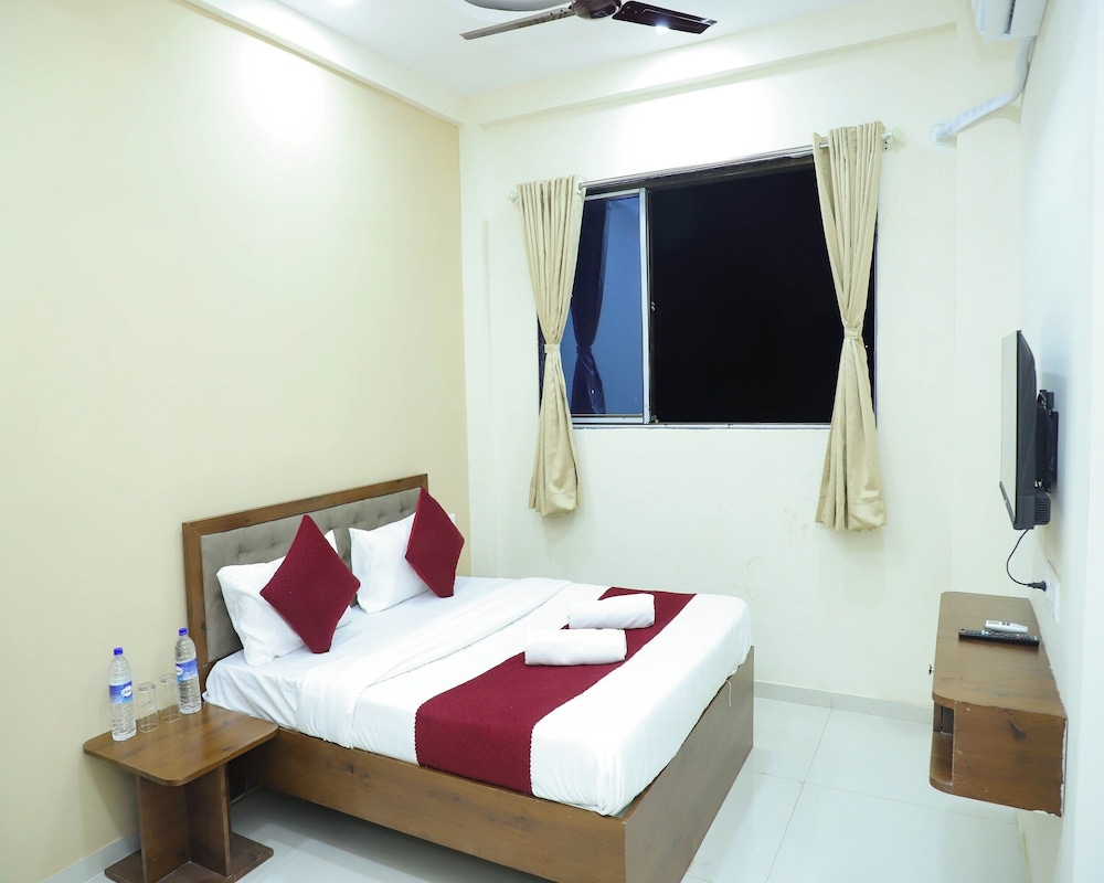 Hotel Devanshri Rooms & Restaurant