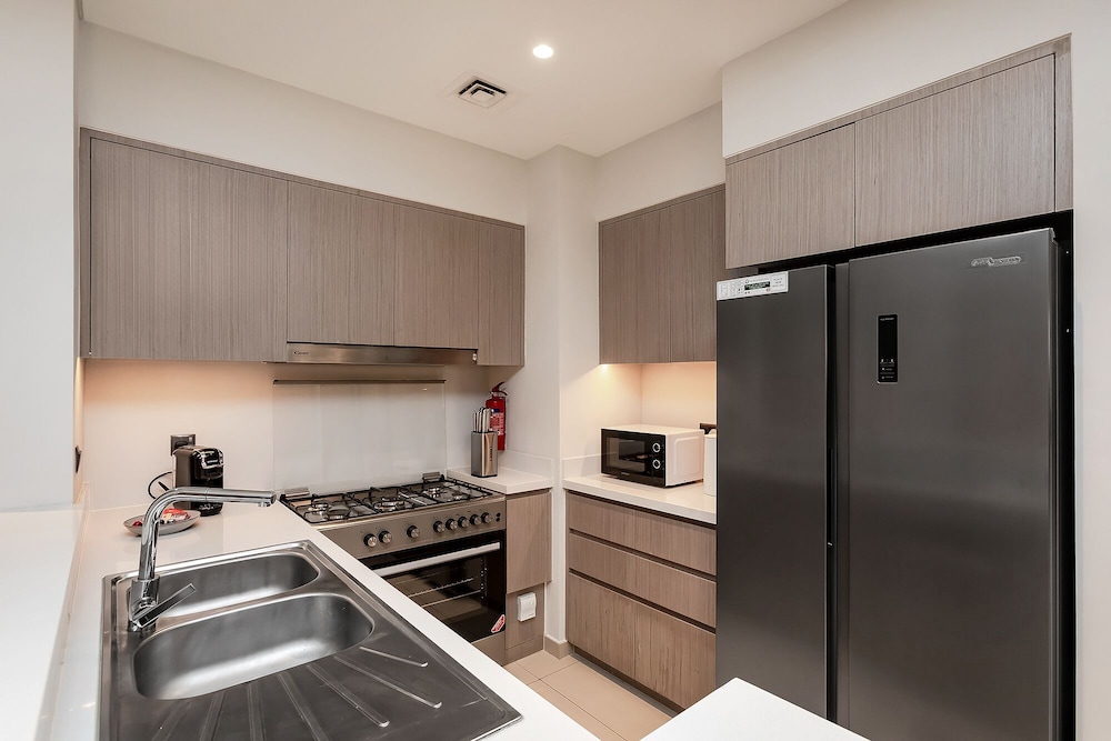 Luxury Burj Khalifa View 4BR