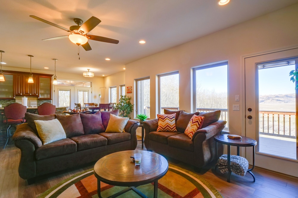 Spacious Como Vacation Rental w/ Mountain Views! view 4