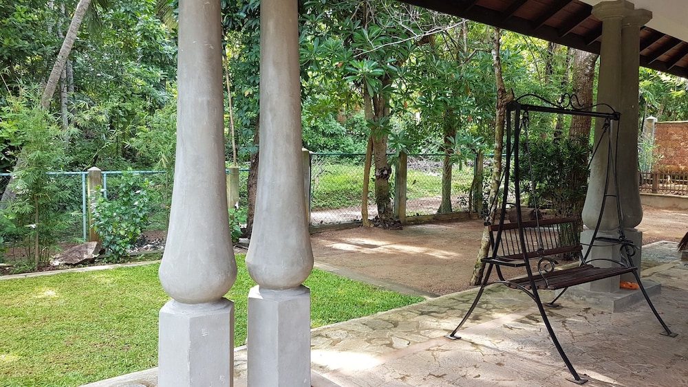 Siriniwasa Villa Induruwa