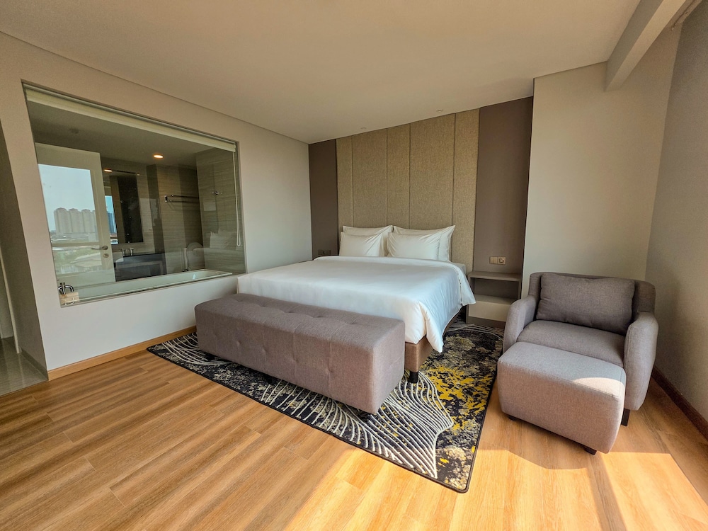 The Grand Platinum Jakarta