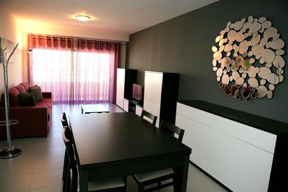 08 in Portim o With 1 Bedrooms and 1 Bathrooms
