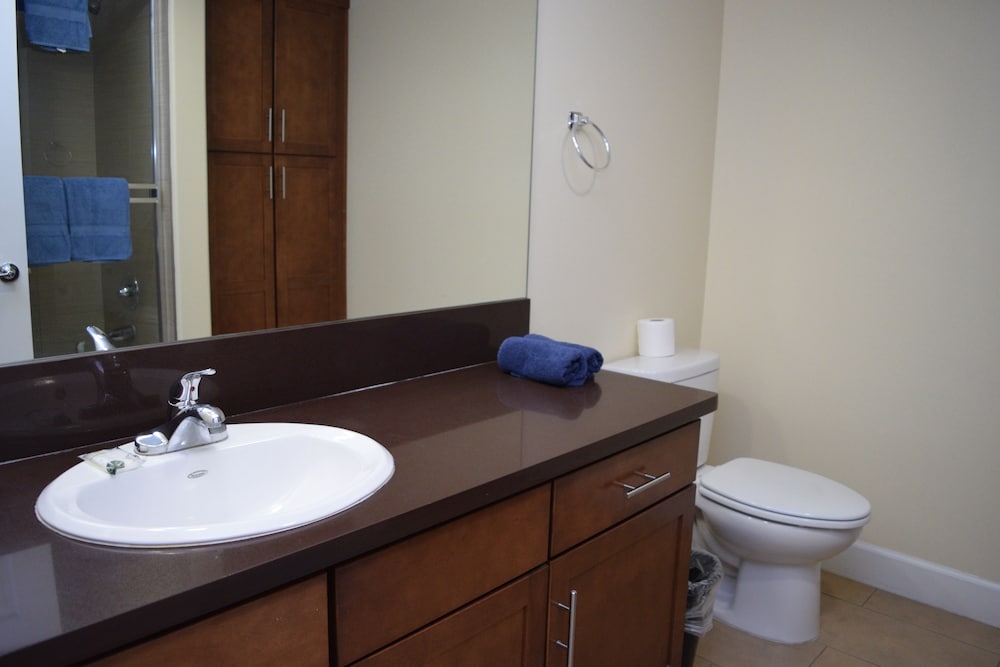 2 Bed 2 Bath in Studio City