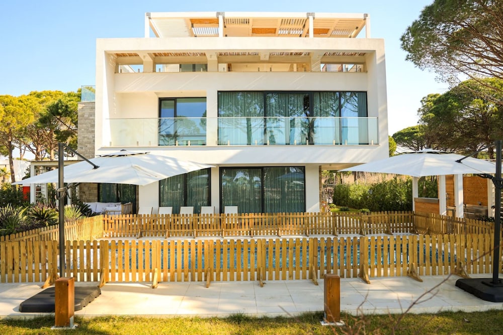 Sanpietro Elite Signature Villa