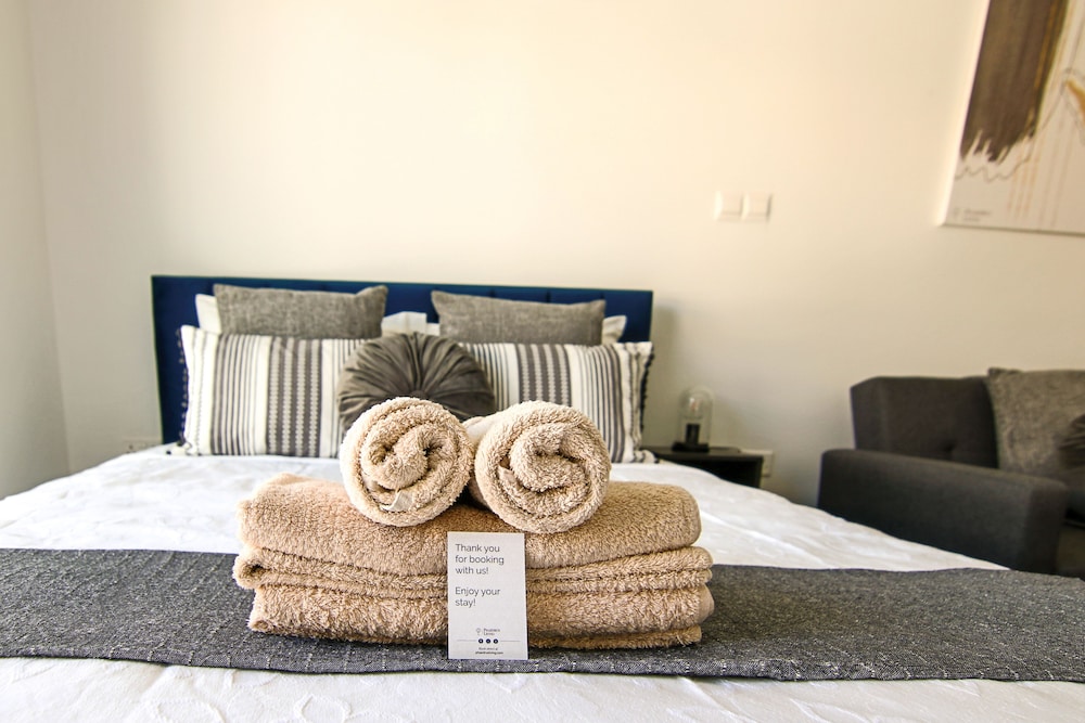 Phaedrus Living Seaside Flat Athina 116 view 5