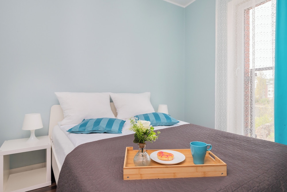 Gdańsk Chmielna Apartment by Renters view 2