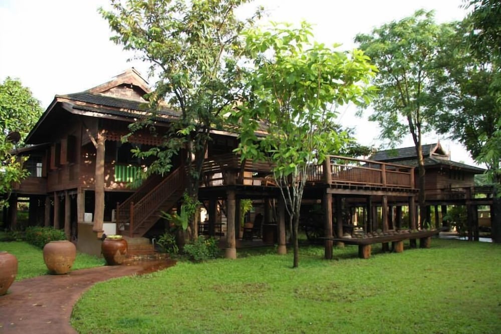 Lanna Ricebarn
