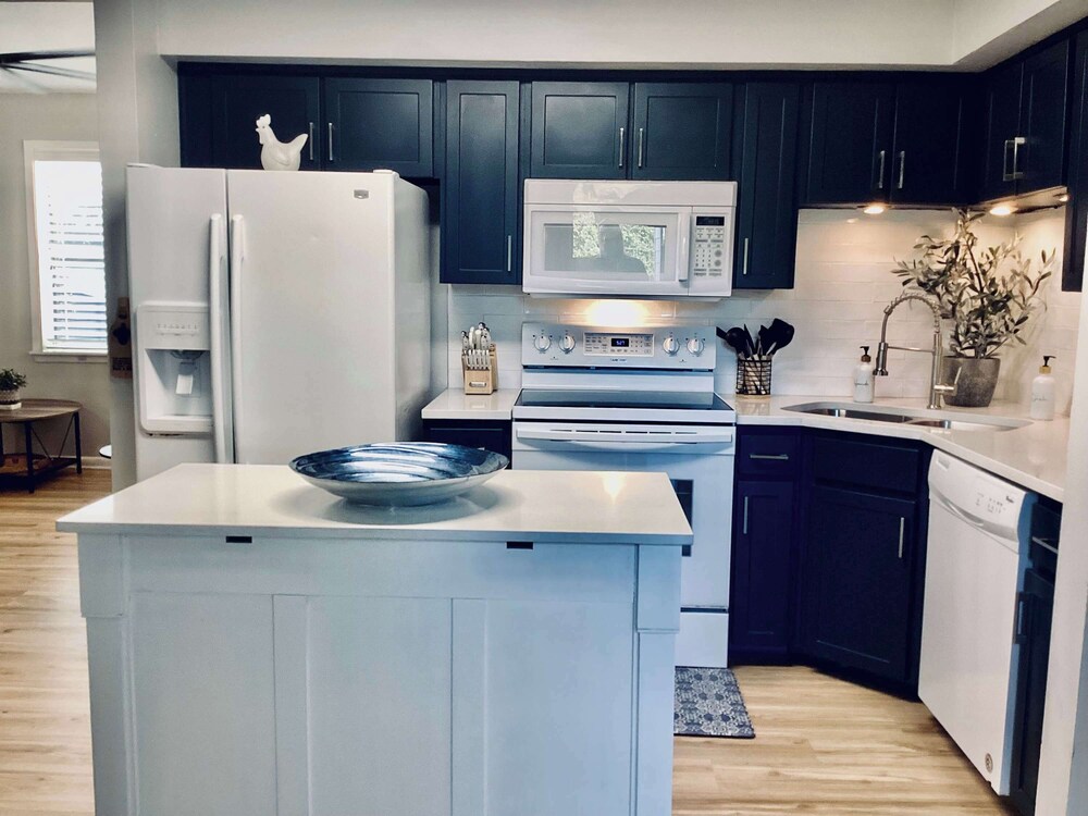Marina Maison 2bdr Condo