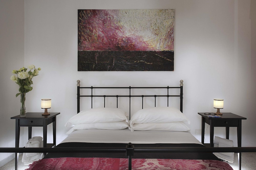 Bernini in Roma With 2 Bedrooms and 2 Bathrooms