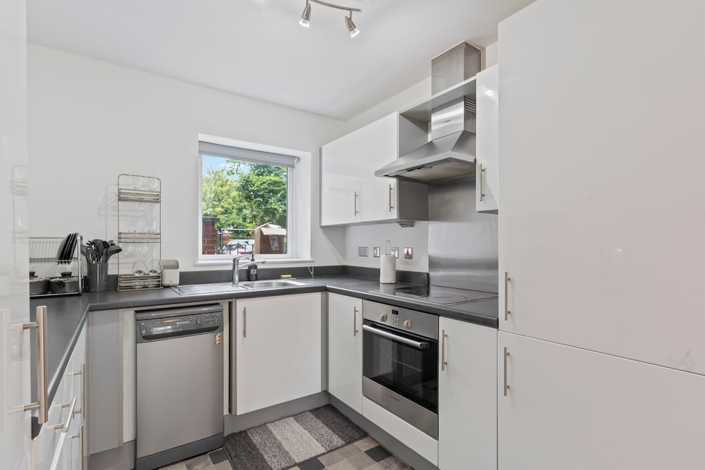 Windrush Grove Retreat in Birmingham