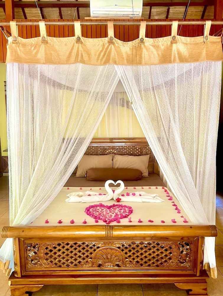 Villa Bulan Madu Gili Air