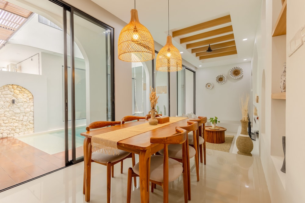 Stylish 3BR Villa La Greesa by OriVista