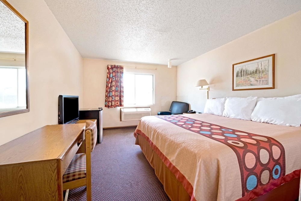 Super 8 by Wyndham Plano/Dallas Area view 4