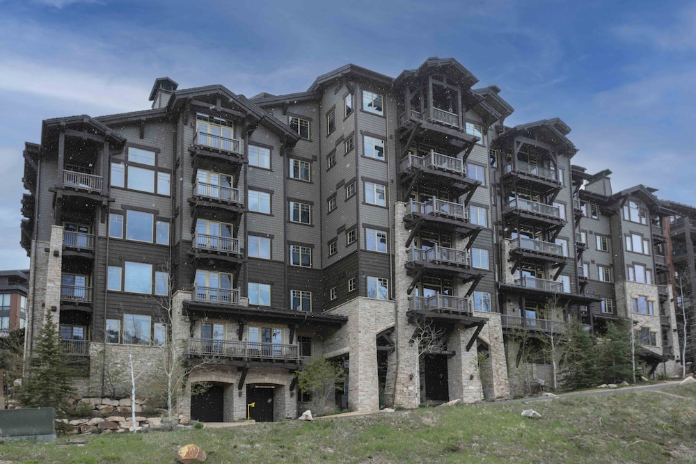 706 - Three Bedroom Deluxe Silver Strike 3 Condo