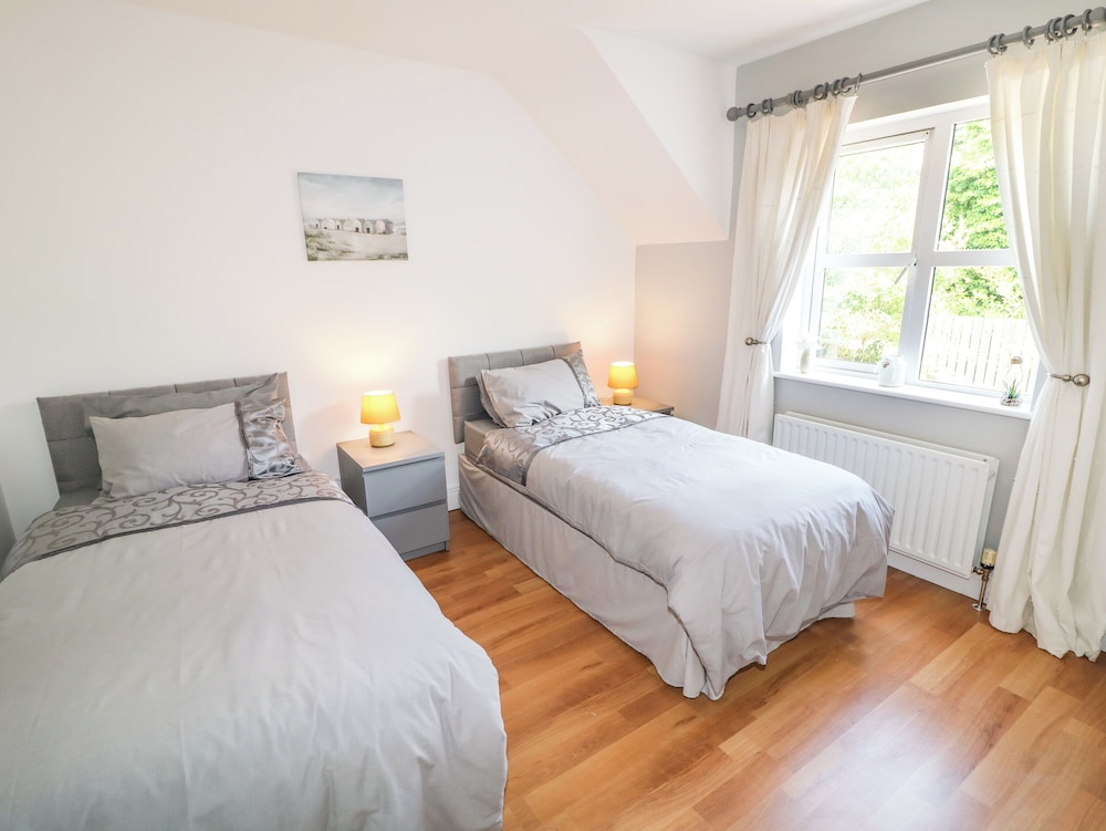 12 Hillview