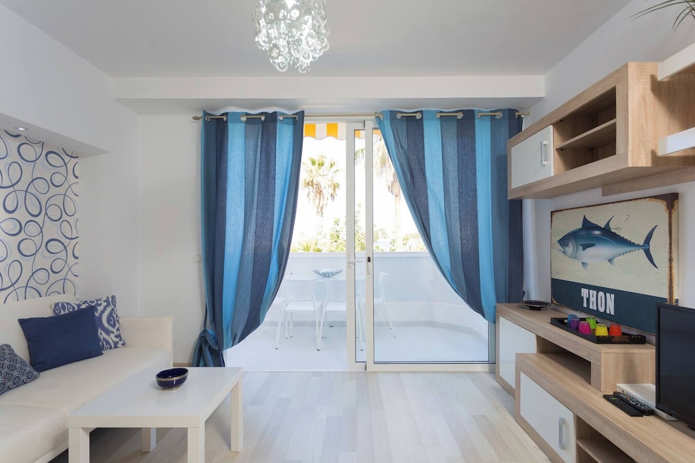 Oceanfront Condo in Playa las Americas With Sea Views