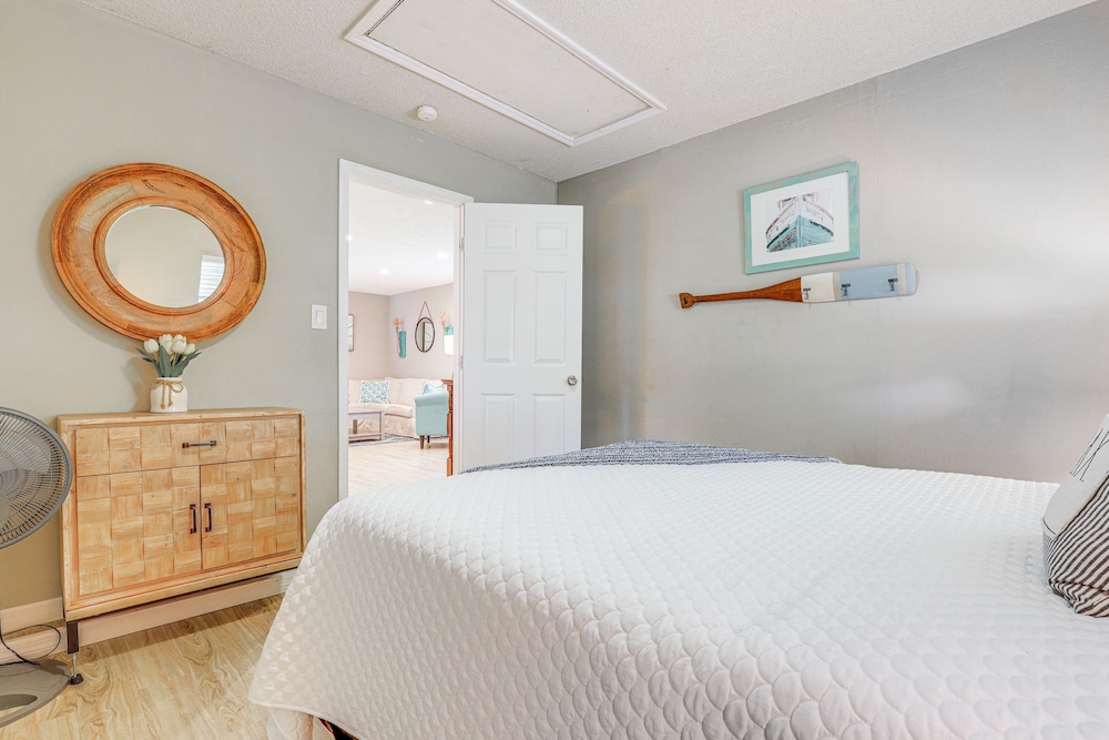 Lake Placid Vacations - Private Picturesque Escape on Lake Henry! - Property Image 7
