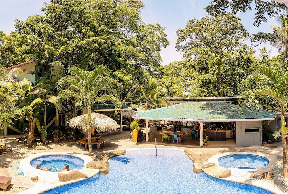 Selina Puerto Viejo - Hostel