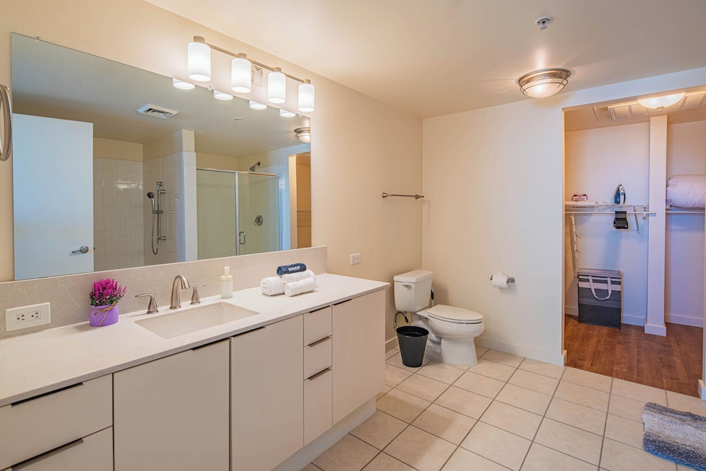 ROVE LIVING/KL - 44 Monroe