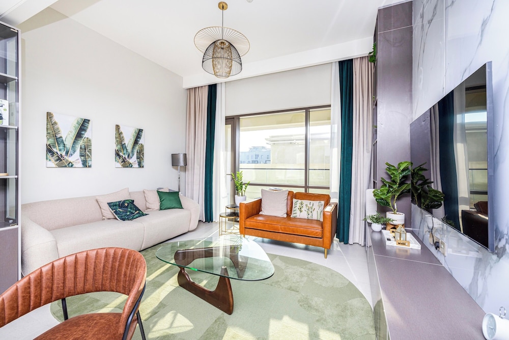 Cozy 1BR at Vida Residences Creek Beach