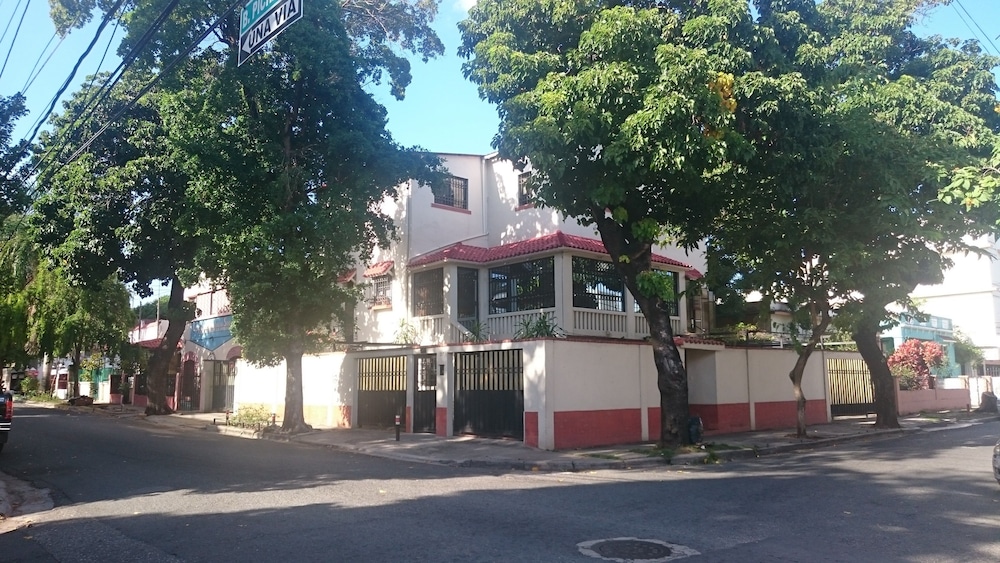 Villa Gascue Guest Apartments