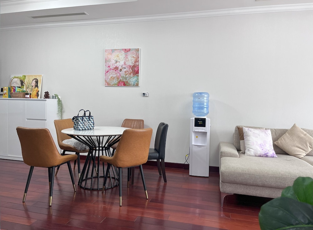 Mai-homestay Royal City 3 bedrooms