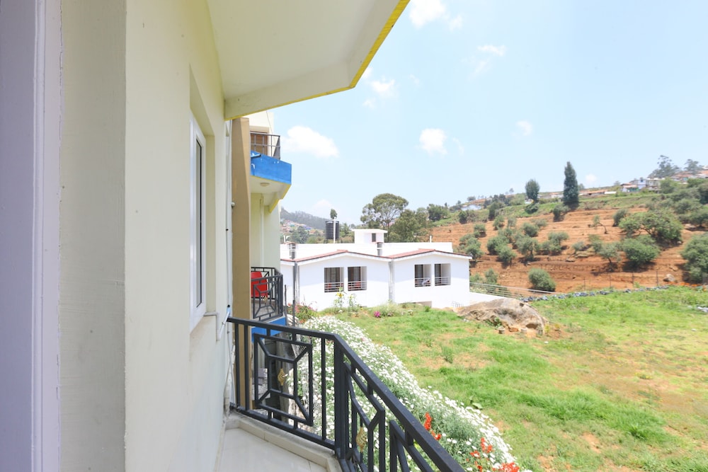OYO 3221 Forest View Cottage