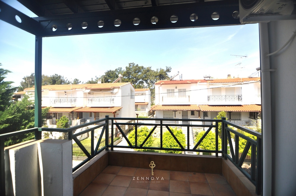 Zennova 64 Casa Elias